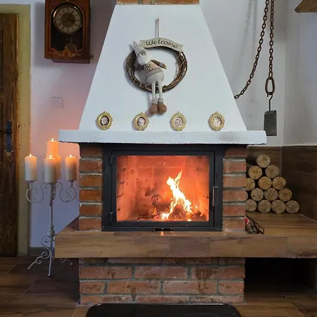 بيت للعطل U Richtara